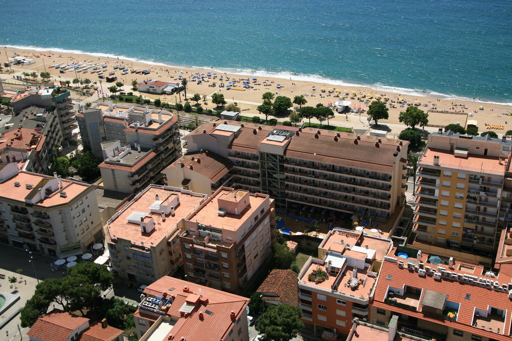 Aqua Hotel Nostre Mar Apartments Pineda De Mar Exterior foto